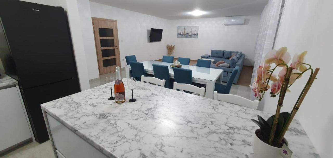 Apartman Hope Zmijavci Esterno foto